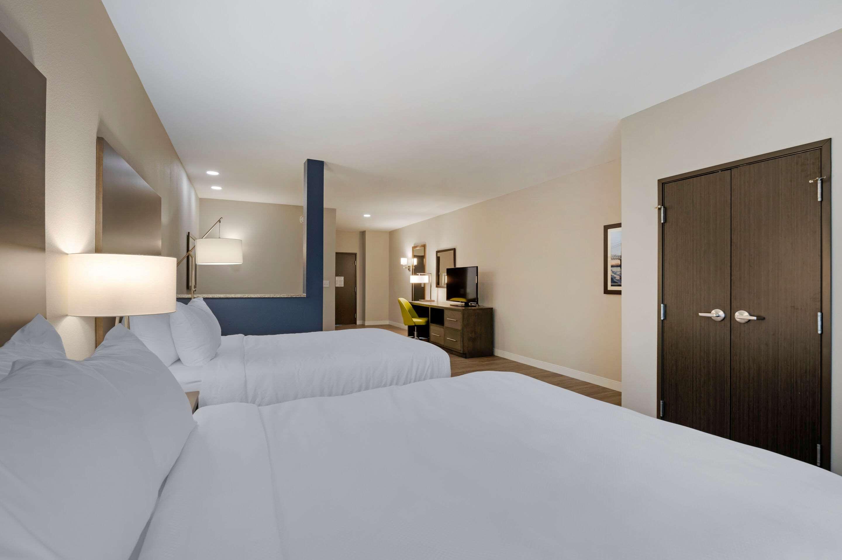 Comfort Suites Cincinnati University - Downtown Buitenkant foto