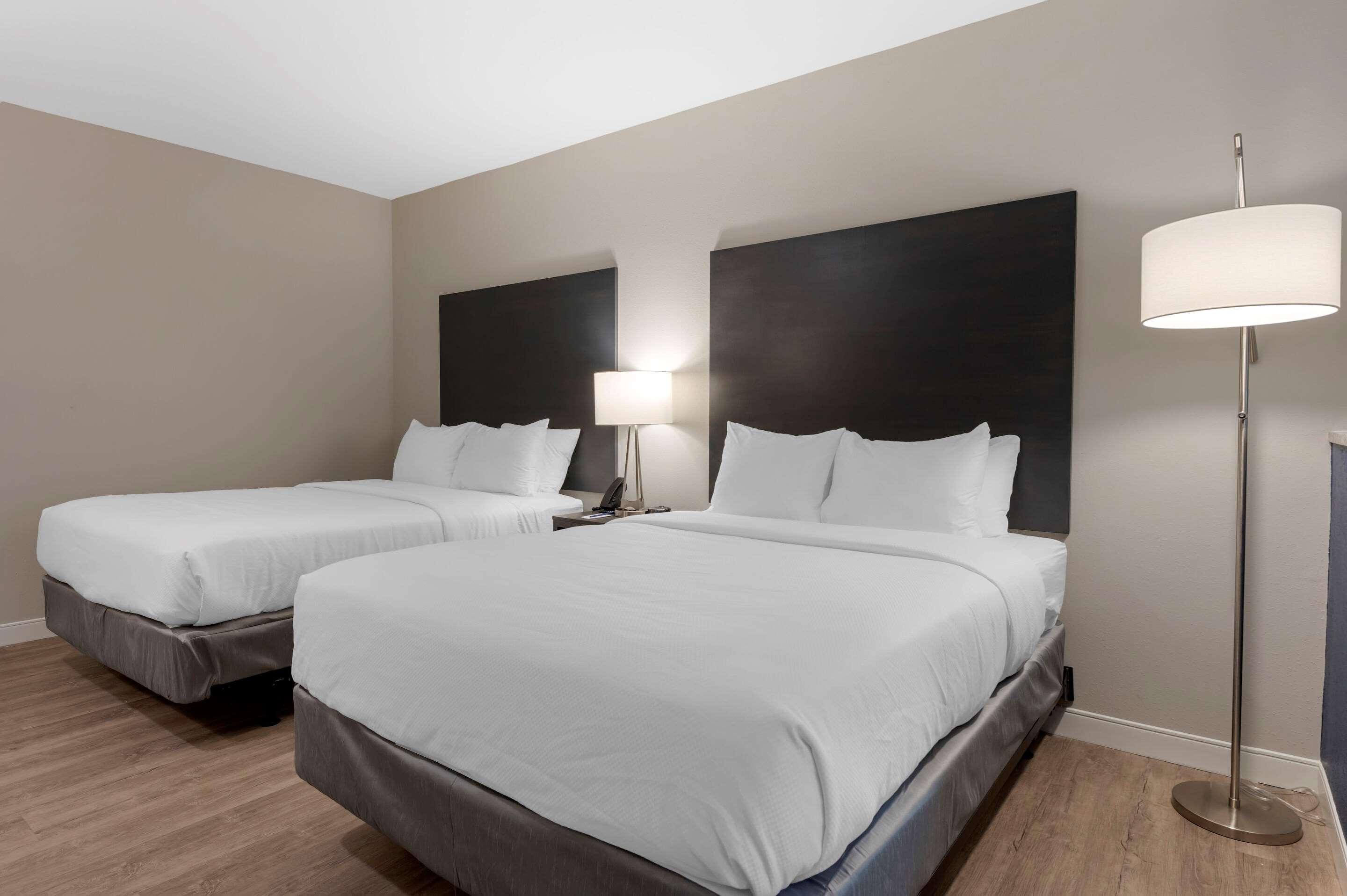 Comfort Suites Cincinnati University - Downtown Buitenkant foto