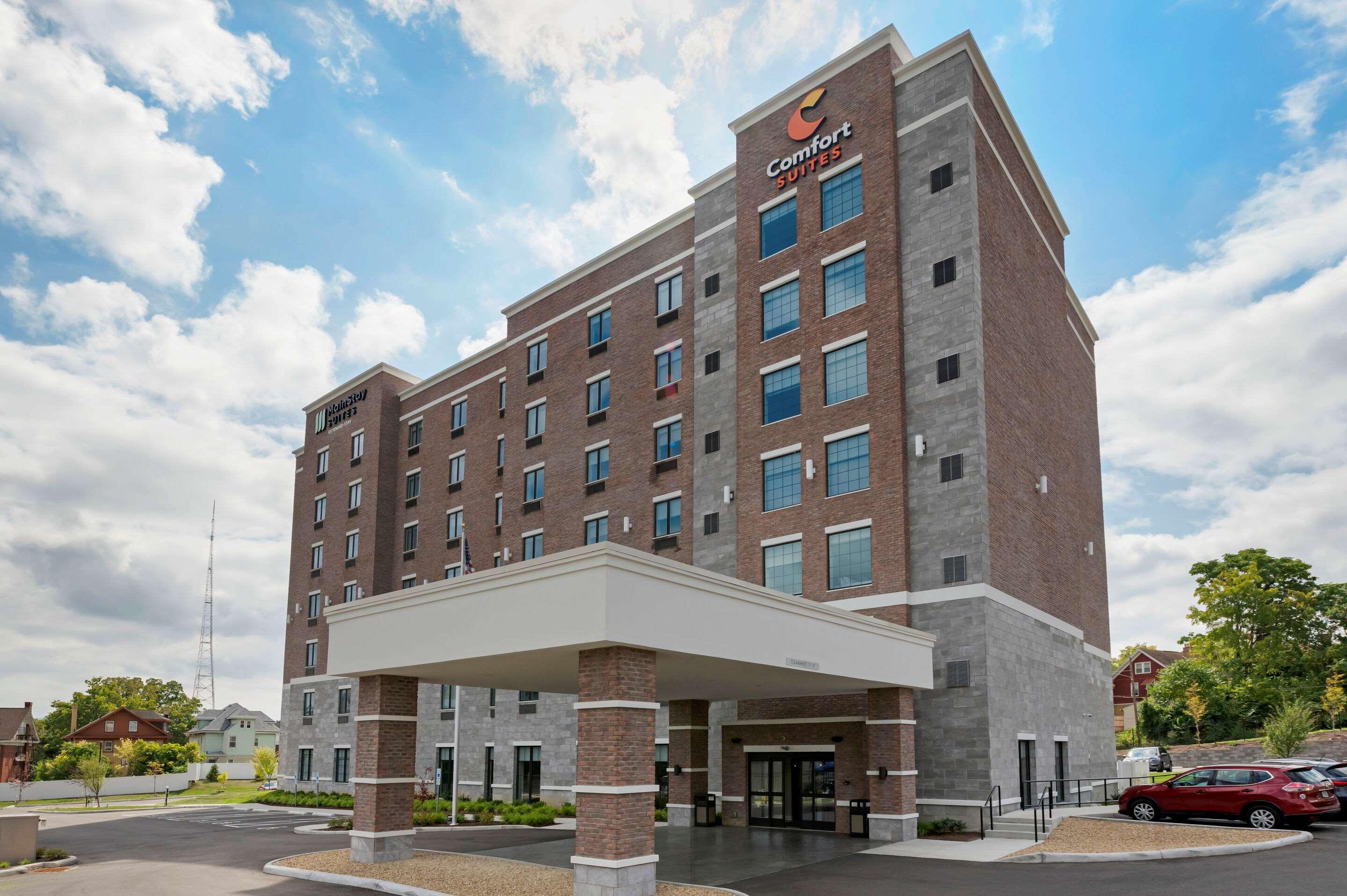 Comfort Suites Cincinnati University - Downtown Buitenkant foto