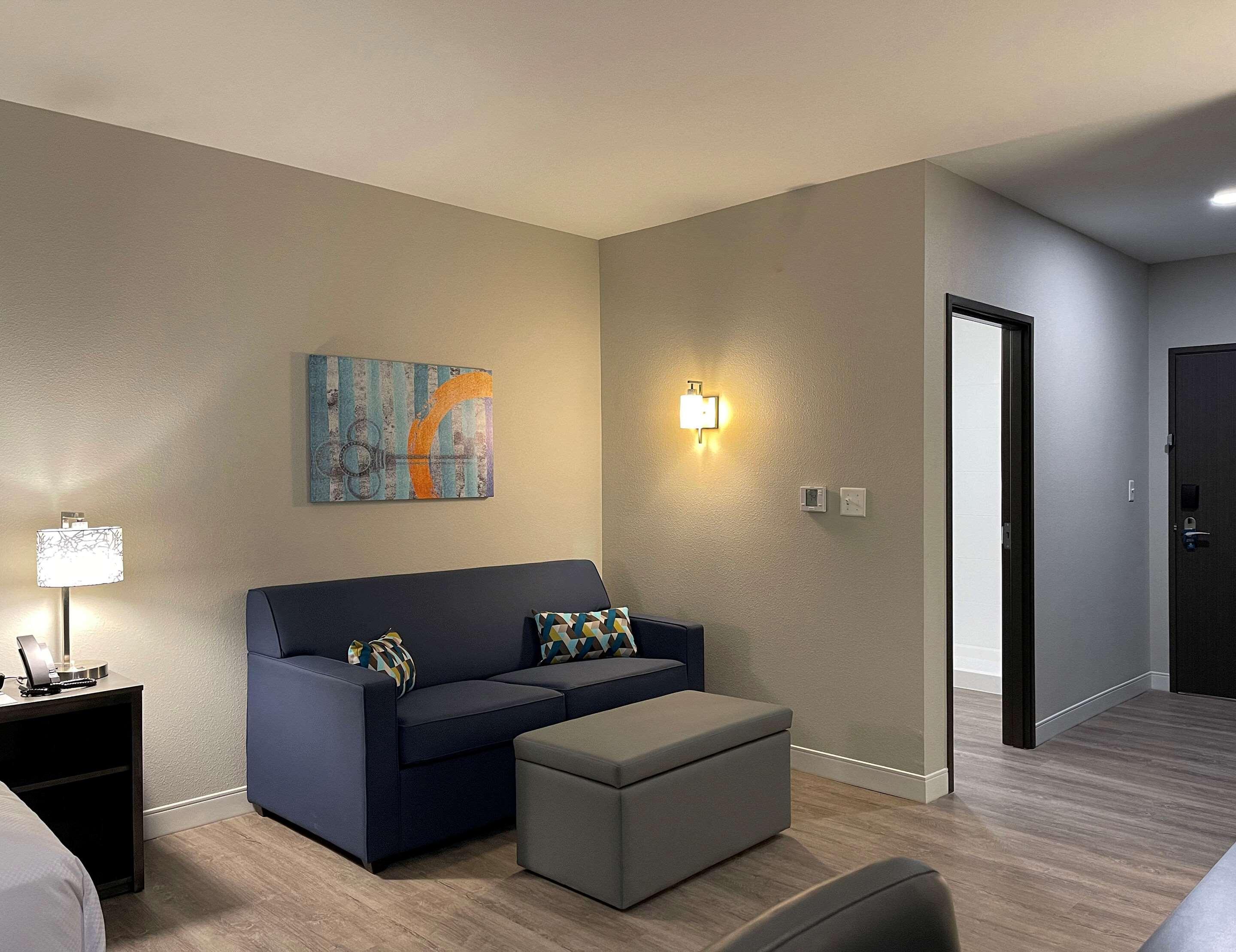 Comfort Suites Cincinnati University - Downtown Buitenkant foto